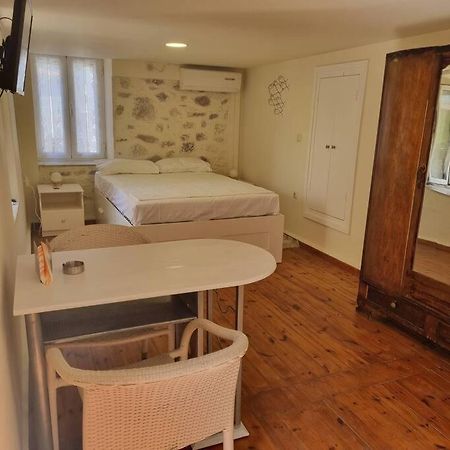 Apartament Evi'S Touch 1 Poros Town Zewnętrze zdjęcie